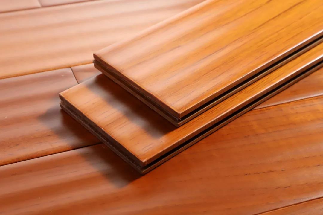 木地板為什么會出現(xiàn)縫隙？如何避免又如何解決？