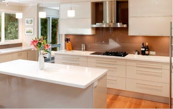 廚房里櫥柜怎么清潔和保養(yǎng)？