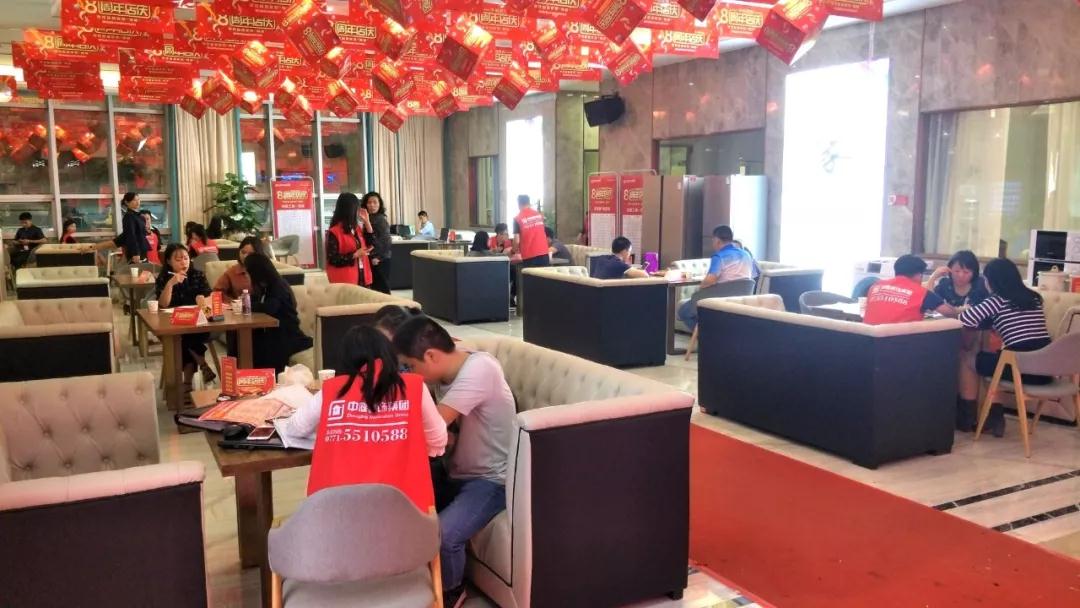 這家公司居然這么火爆，是什么吸引了他們?